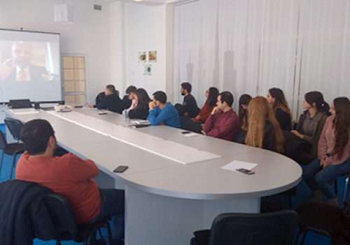Online-lecture-for-students
