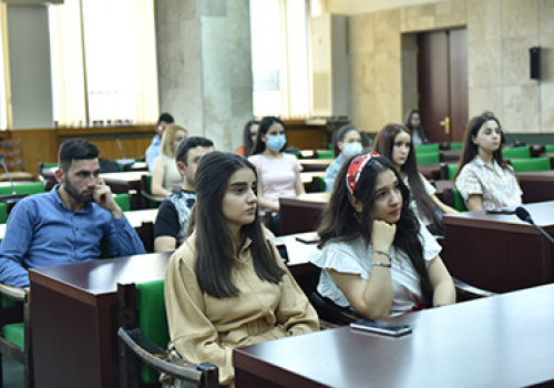 meeting-students-Tigran-Abrahamyan
