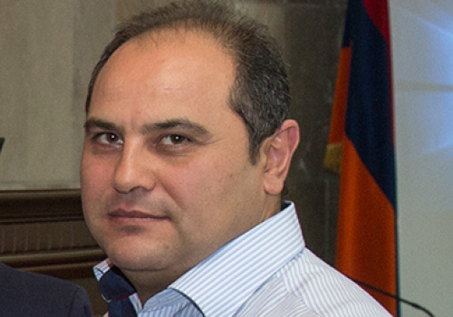 Interview-with-Arthur-Avagyan