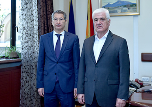 Bolat-Imanbaev-at-YSU