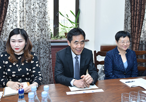 Nanjing-Normal-University-delegation-at-YSU