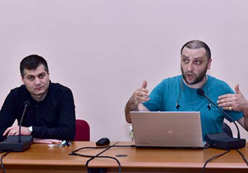 Meeting-with-the-head-of-ARMACAD-Khachik-Gevorgyan