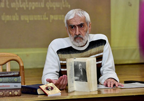 Lecture-dedicated-to-150th-anniversary-of-Tumanyan