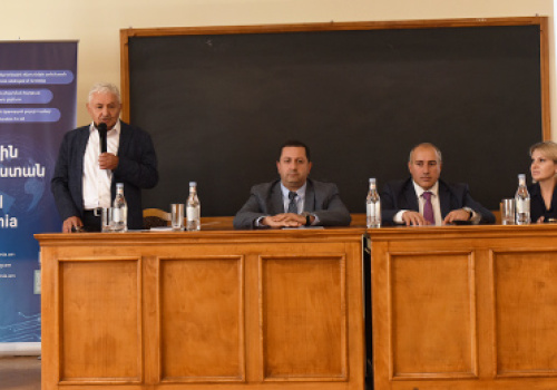 Workshop-on-digital-economy-at-YSU