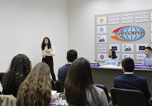 Students-participated-in-English-speaking-classes