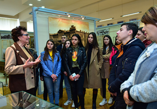 Pupils-at-the-faculty-of-Faculty-of-European-Languages-and-Communication