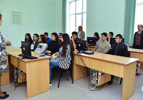 Pupils-at-the-faculty-of-Biology-Institute-of-Pharmacy-and-Faculty-of-Geography-and-Geology