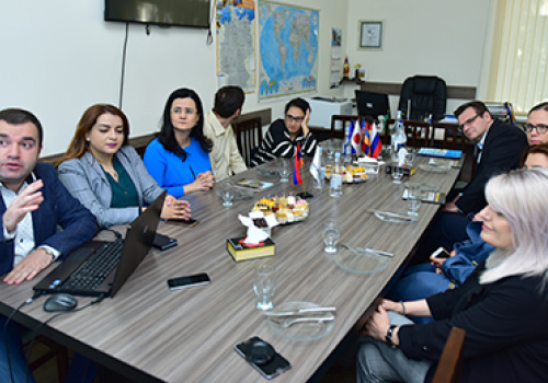 World-bank-delegation-at-YSU-faculty-of-Biology