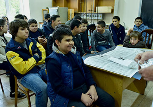 Byurakn-pupils-at-the-faculty-of-chemistry