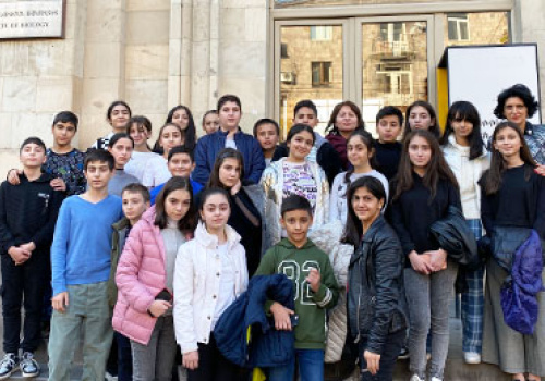 Pupils-visit-to-Faculty-of-Biology