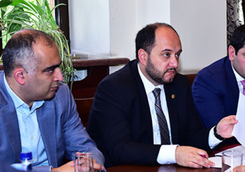 Arayik-Harutyunyan-met-Gegham-Gevorgyan