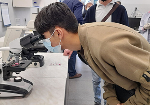 pupils-visit-biology-Karen-Trchounian
