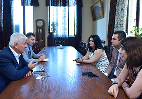 Rector-met-Ambassador-of-the-Republic-of-Armenia-to-the-Argentine-Republic