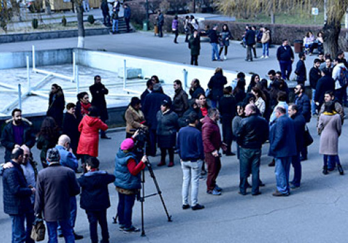 Protests-against-snapped-session-of-Board-of-trustees