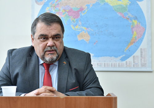 Aram-Grigoryan-at-the-faculty-of-Oriental-Studies