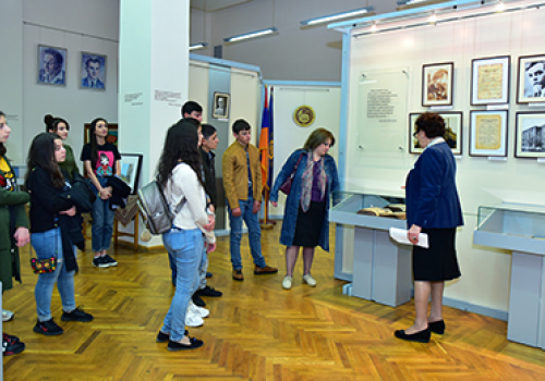 Doors-open-day-at-the-Faculty-of-International-Relations